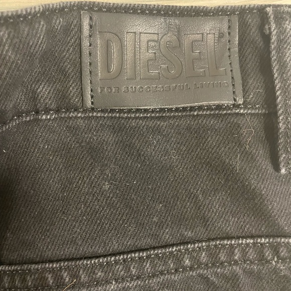DIESEL-size 27- black denim midi pencil skirt with zipper. - Picture 5 of 10
